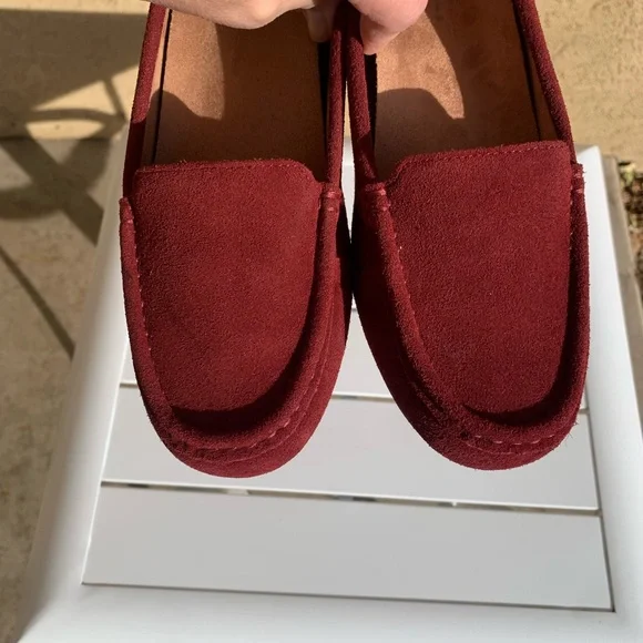 Vionic burgundy suede loafers size 8.5 - Picture 8 of 16